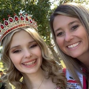 Meet your Posher, Kristen